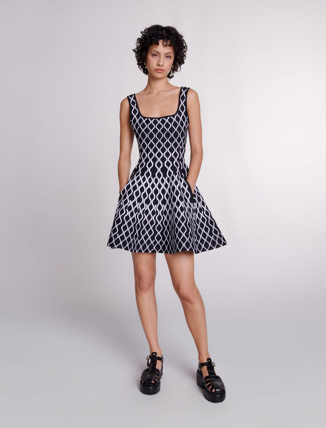 Stilla | Plaid Print Strik Mini Kjole Sort