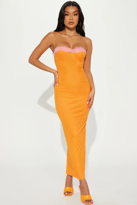 Stilla | Bodycon Maxikjole Orange