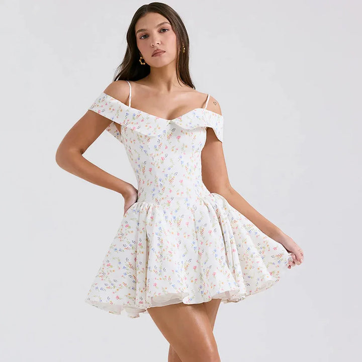 Stilla | Off Shoulder Blomsterprint Mini Kjole Hvid
