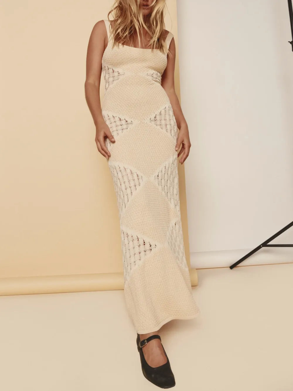 Stilla | Strikket Bodycon Maxikjole Beige
