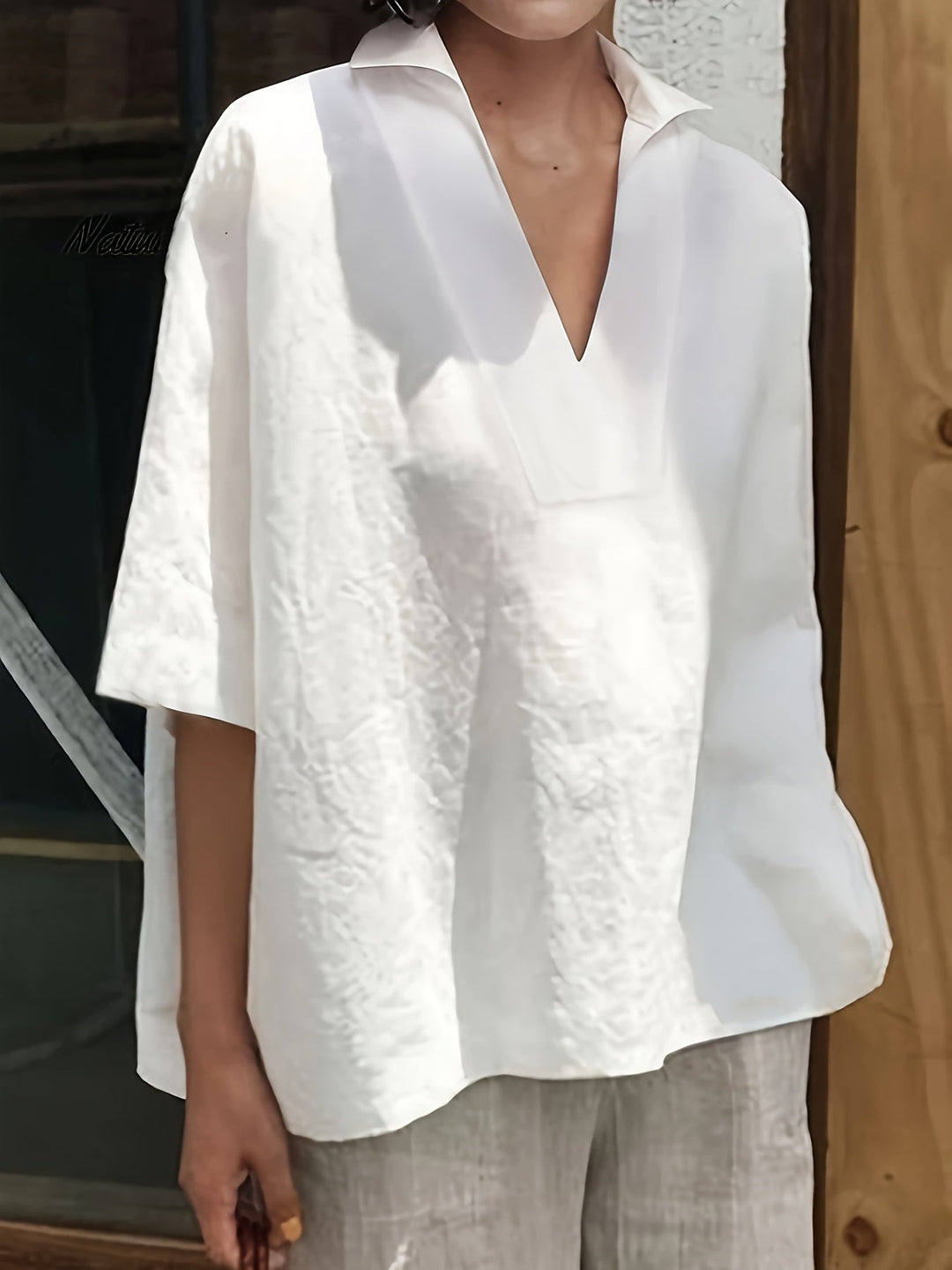 Stilla | Linned Bluse Med Spidsudskæring