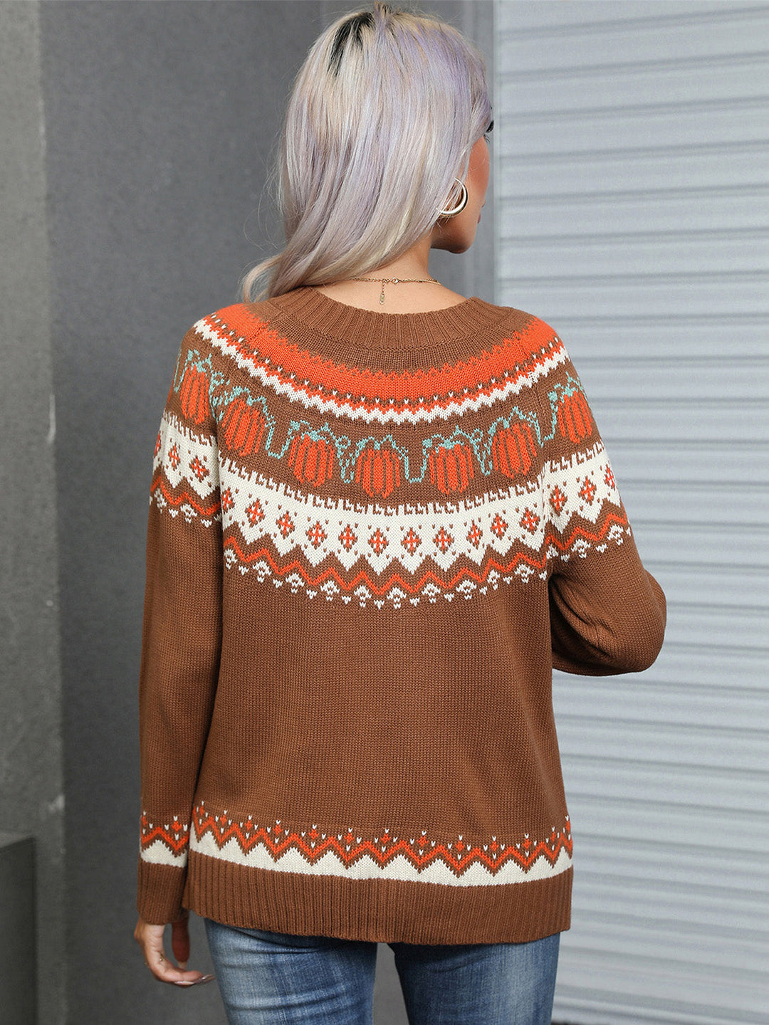 Stilla | Pullover med lange ærmer og geometrisk rund halsudskæring