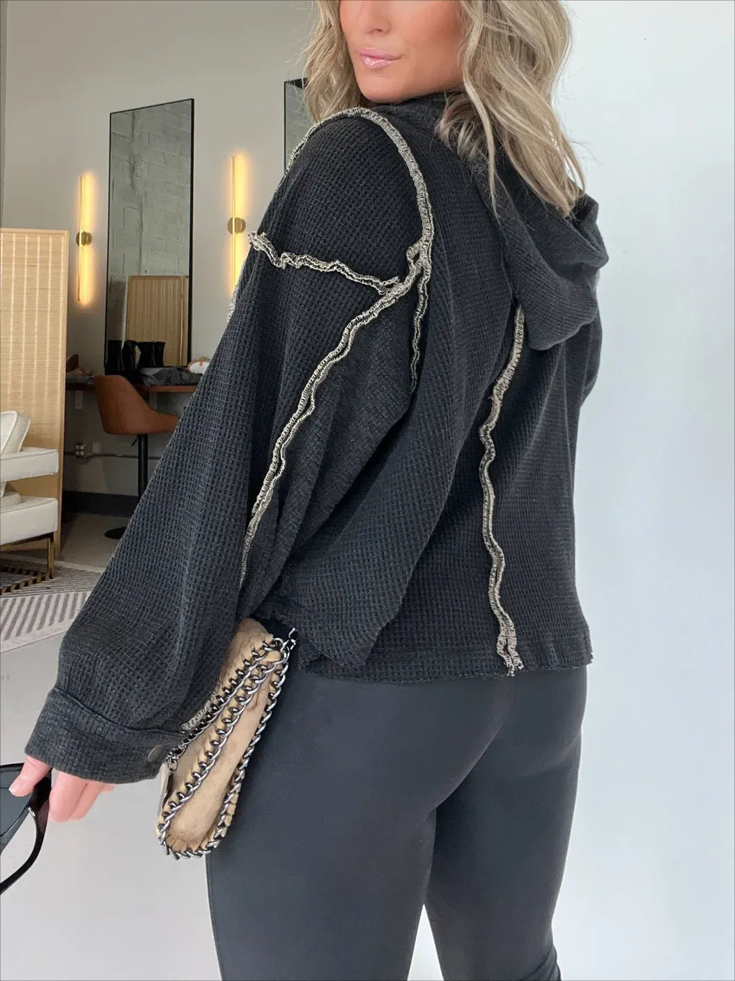 Stilla | Pullover med Uregelmæssig Kant til Efterår og Vinter