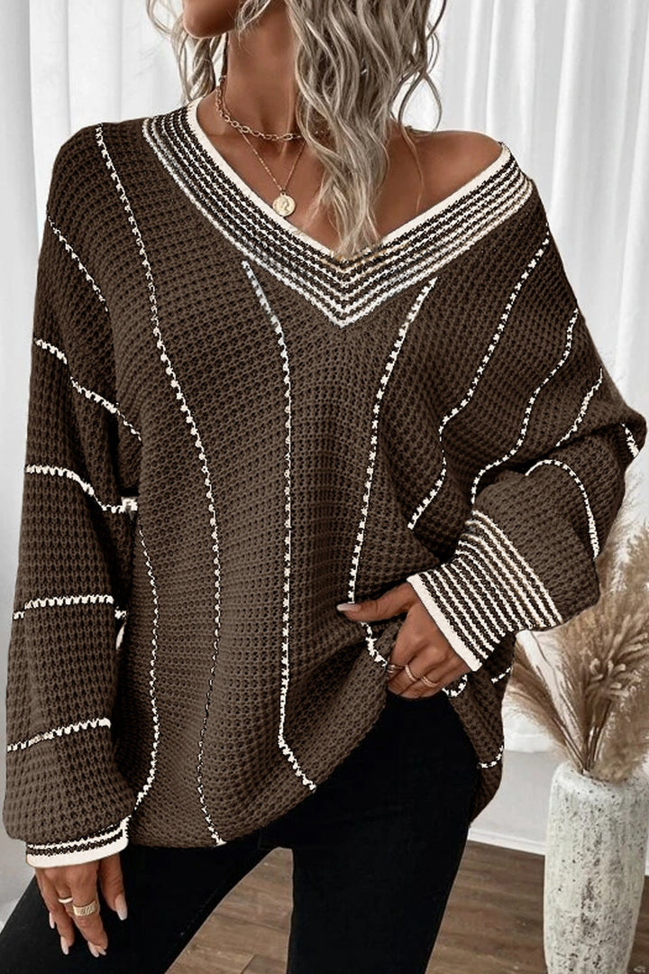 Stilla | Stribet Pullover med V-udskæring og Nedsænkede Skuldre