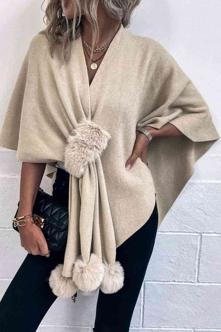 Stilla | Hals Pom-pom Trim Poncho