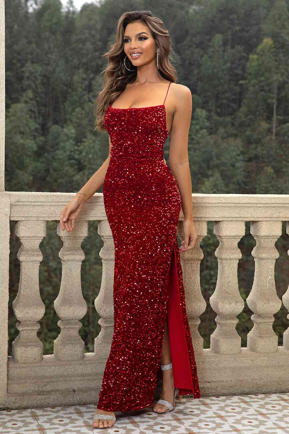 Stilla | Rygfri Split Maxi Kjole