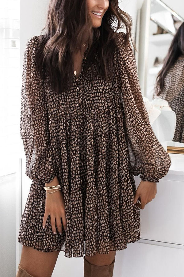 Stilla | Drømme Dage Leopard Print Babydoll Mini Kjole