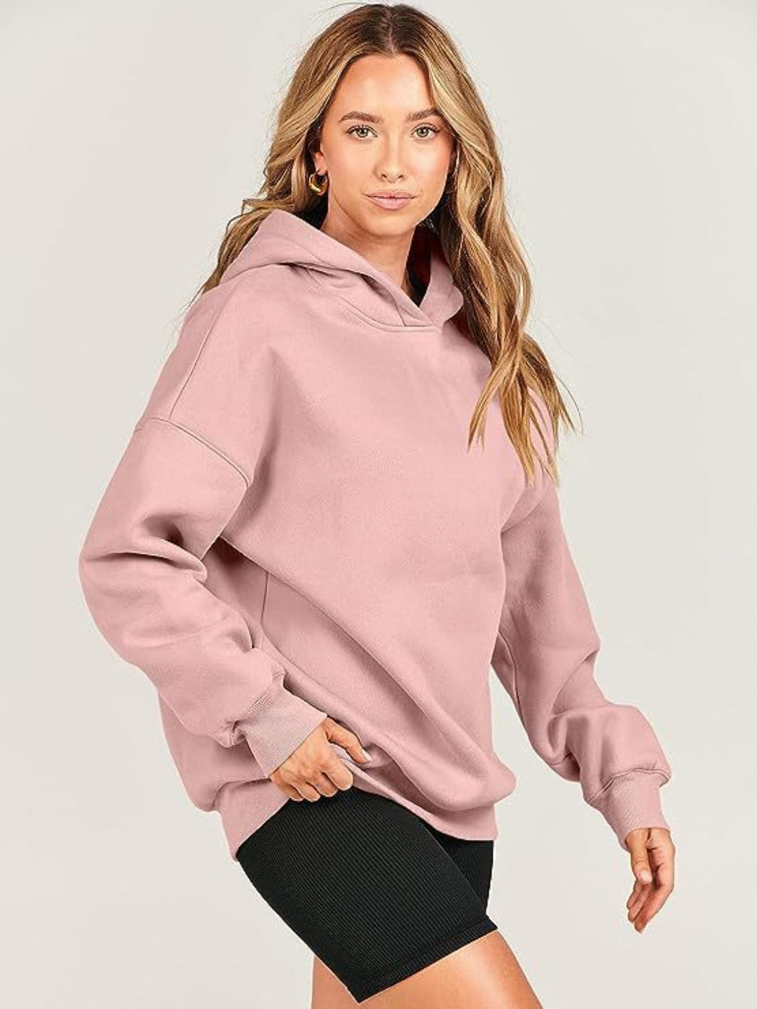 Stilla | Sweatshirt med lange ærmer og faldende skuldre