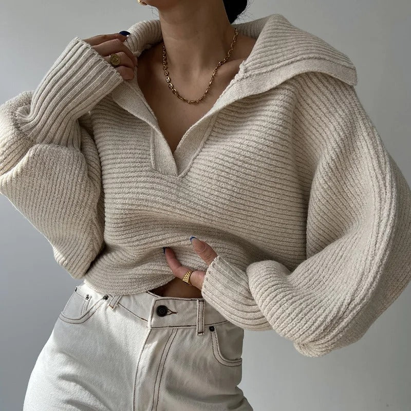 Stilla | Cozy Strikket Sweater med Lanterneærmer og Åben Krave