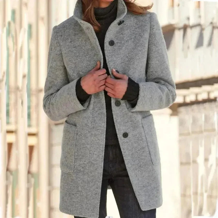 Stilla | Elegant en række kvinders trenchcoat
