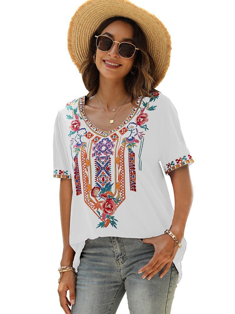 Stilla | Broderet Slim Fit Bluse