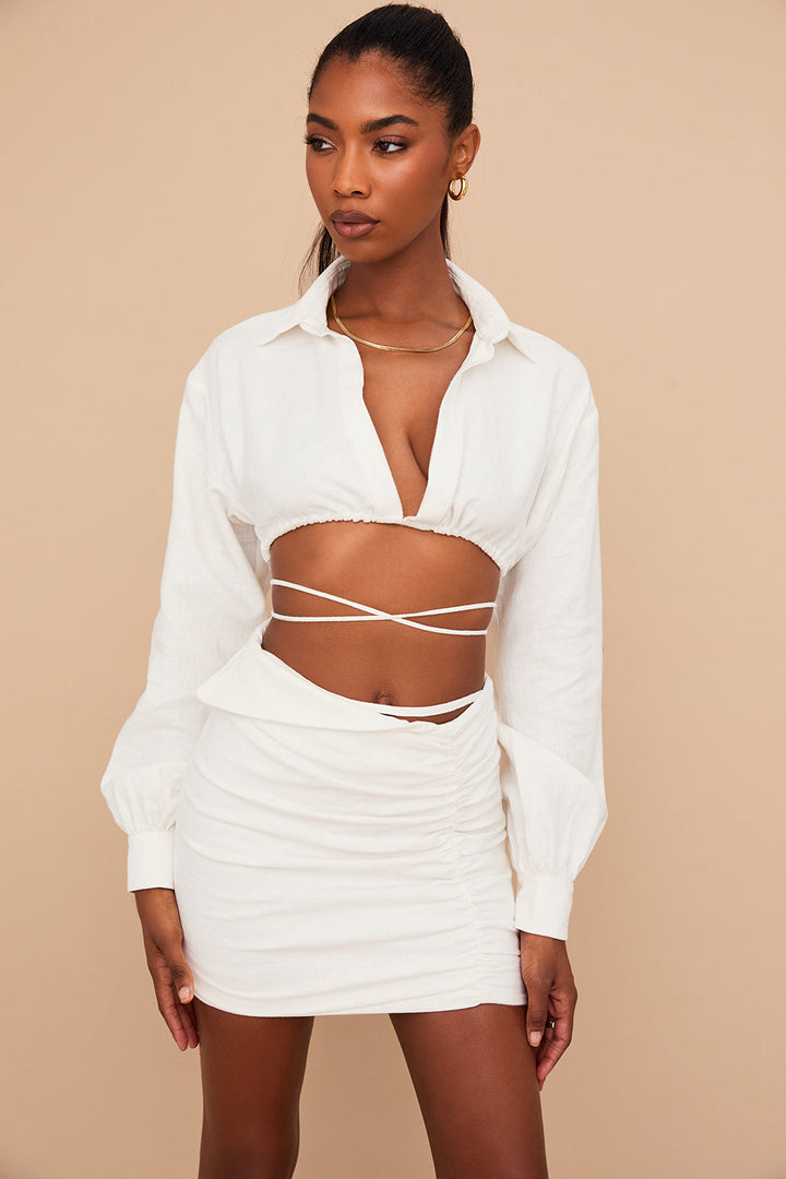 Stilla | Off White Cropped Slå Om Skjorte Med Foldet Talje Mini Nederdel