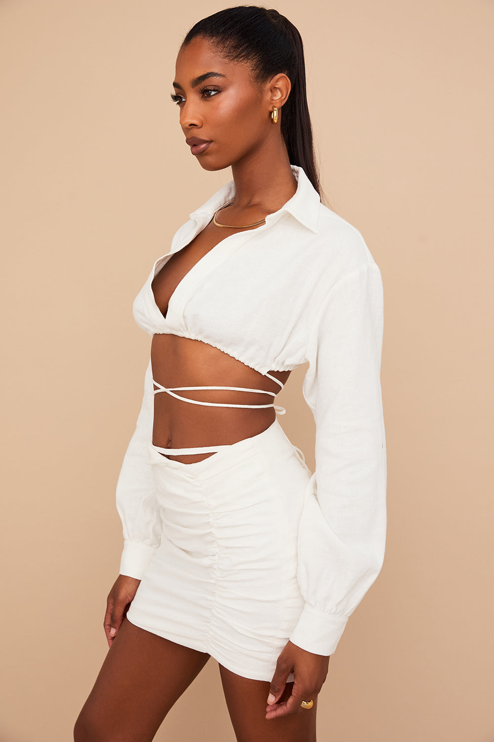 Stilla | Off White Cropped Slå Om Skjorte Med Foldet Talje Mini Nederdel