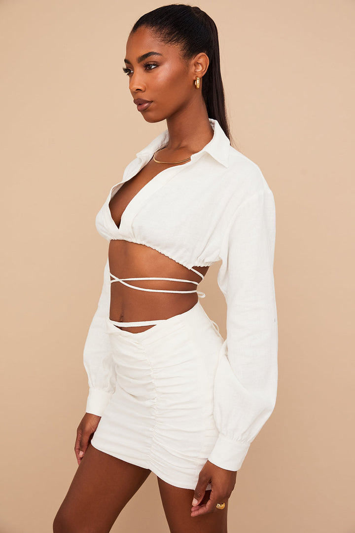 Stilla | Off White Cropped Slå Om Skjorte Med Foldet Talje Mini Nederdel