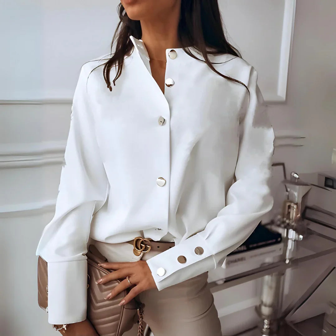Stilla | Bluse med unikke knapper til damer