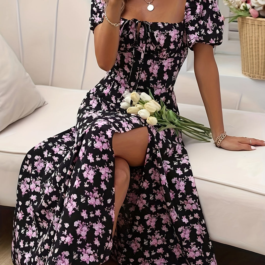 Stilla | Elegant Maxikjole Med Blomstermønster Udsnit Fyrkantet Udhulning
