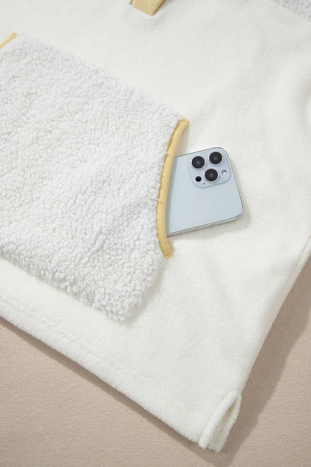 Stilla | Sweatjakke i Sherpa med lange ærmer og opretstående krave
