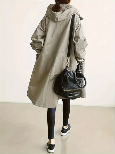 Stilla | Elegant Trench Store Størrelser. Klassisk, Forlænget Bælte Taljen