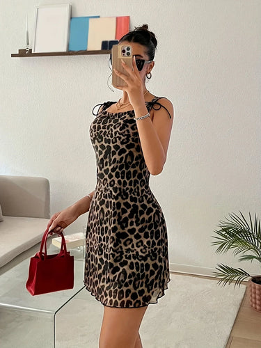 Stilla | Mini Kjole Med Leopardtryk Og Mesh