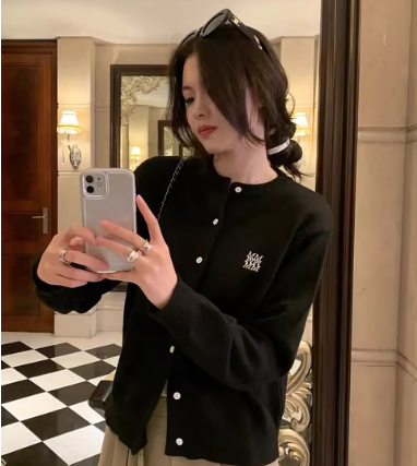 Stilla | Ny Dame Cashmere Cardigan
