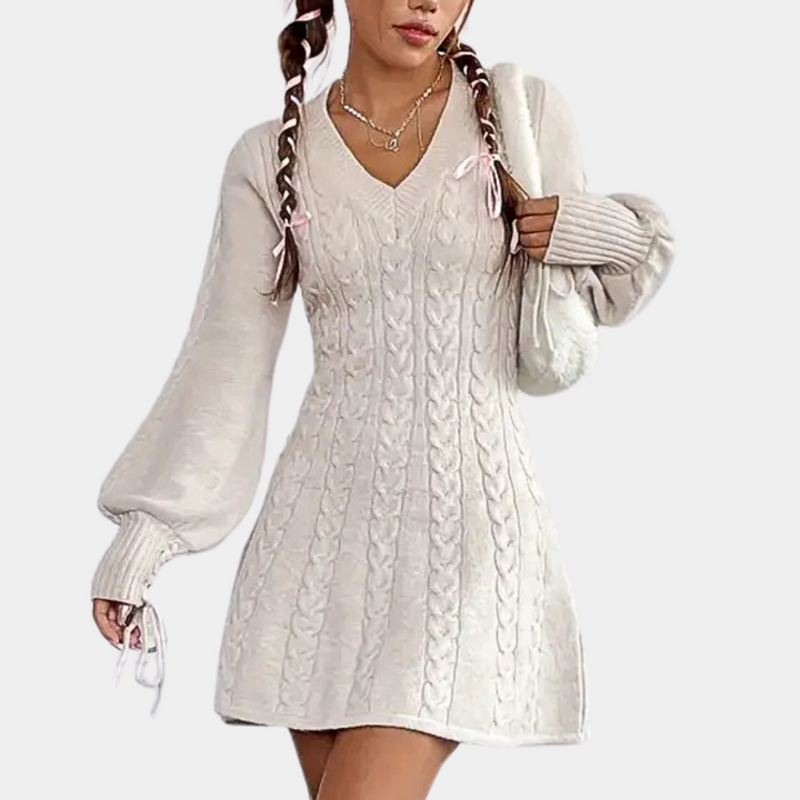 Stilla | Elegant V-Hals Strikkjole til Kvinder