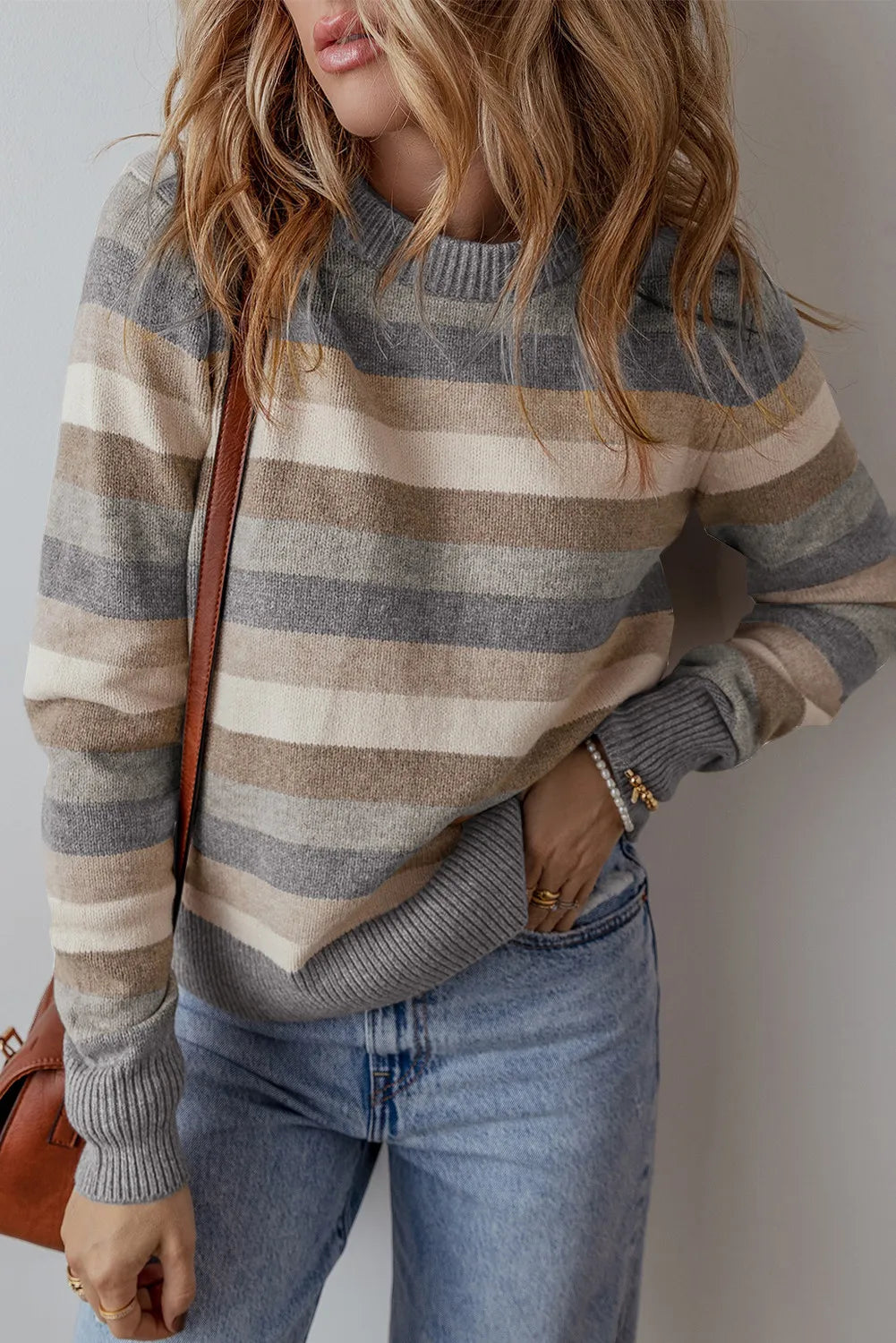 Stilla | Langærmet pullover med striber og moderne rund halsudskæring