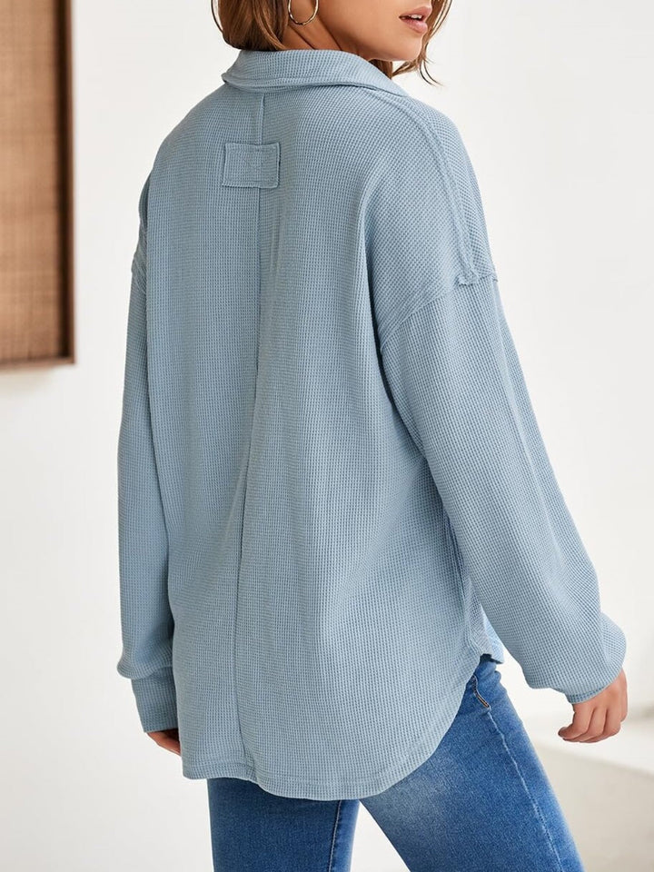 Stilla | Sweater med Johnny krave i struktureret strik med lange ærmer