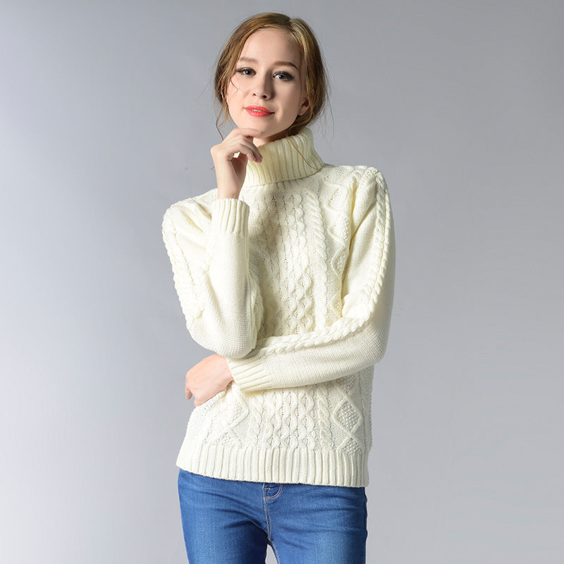 Stilla | Dame rullekrave sweater med lange ærmer og kabelstrik