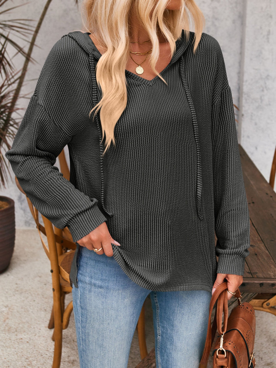 Stilla | Sweatshirt med hætte Double Take med snor, nedadgående skuldre og lange ærmer