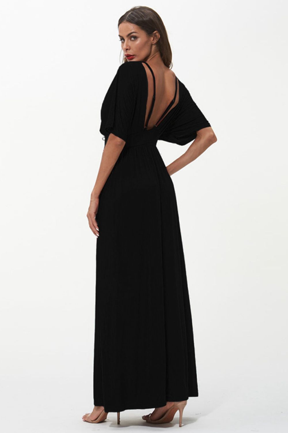 Stilla | Strappy Neck Maxi Kjole