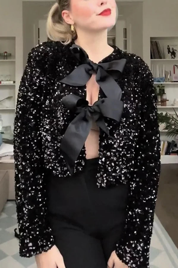 Stilla | Muligheder for at fejre, necktie-front-sløjfe palietjakke