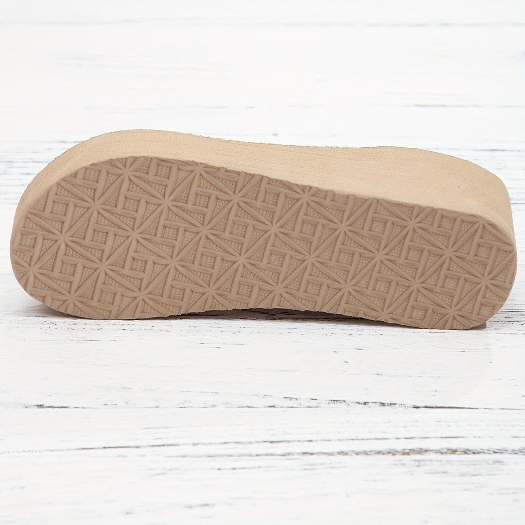 Stilla | Dame Beige Sandaler Med Kilehæle, Åben Tå Og Komfortabel Ankelrem