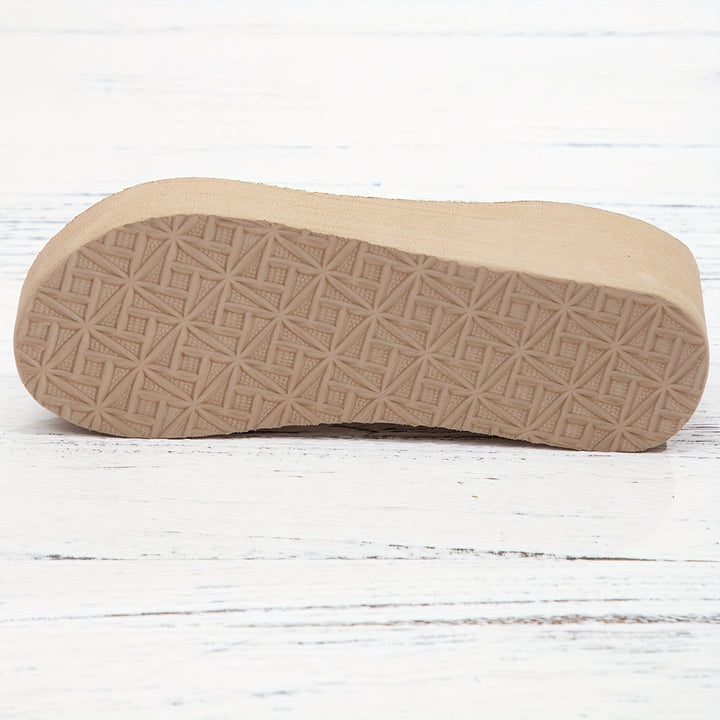 Stilla | Dame Beige Sandaler Med Kilehæle, Åben Tå Og Komfortabel Ankelrem