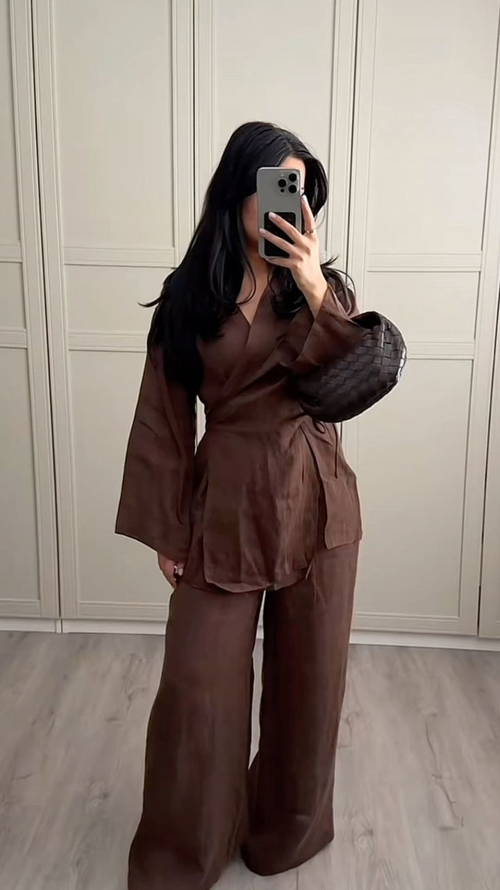 Stilla | Trendy Linnedragt-kombination