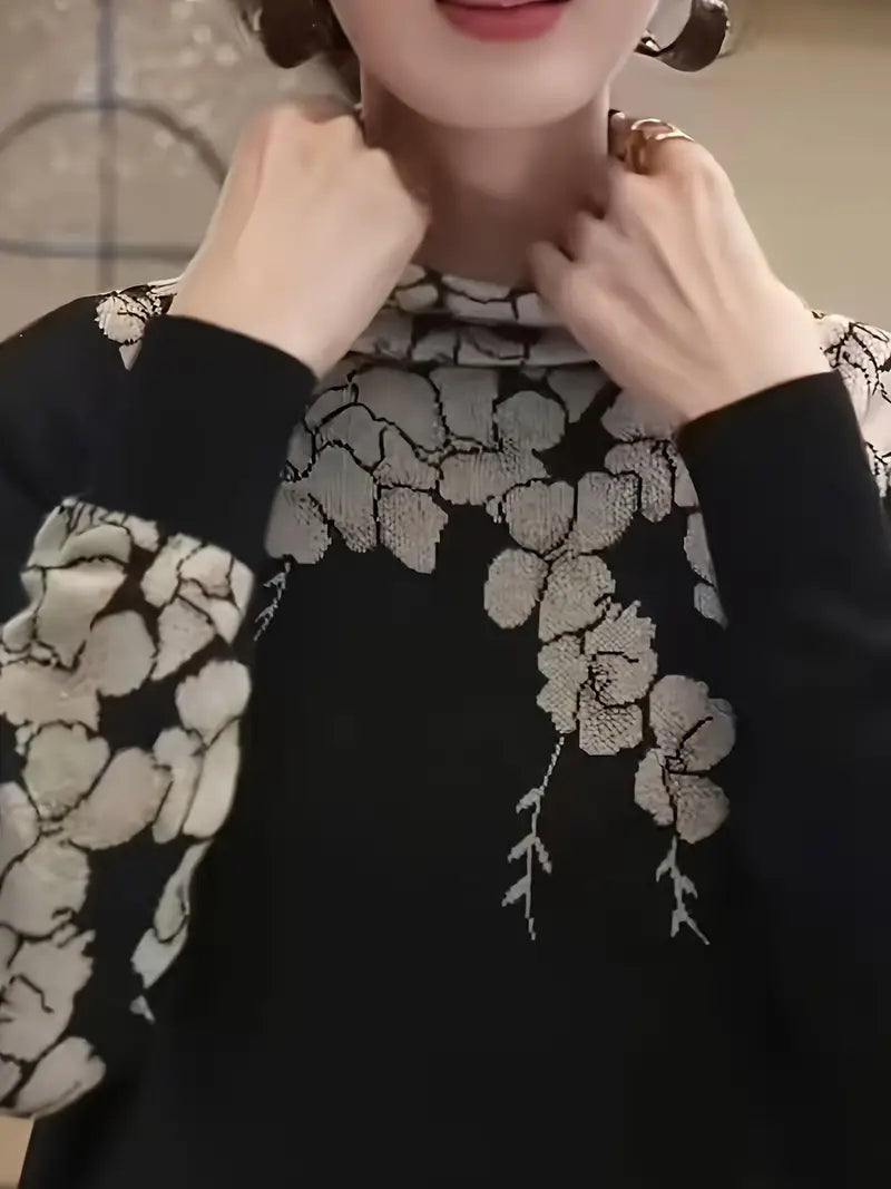 Stilla | Elegant strikpullover med rullekrave og blomstertryk