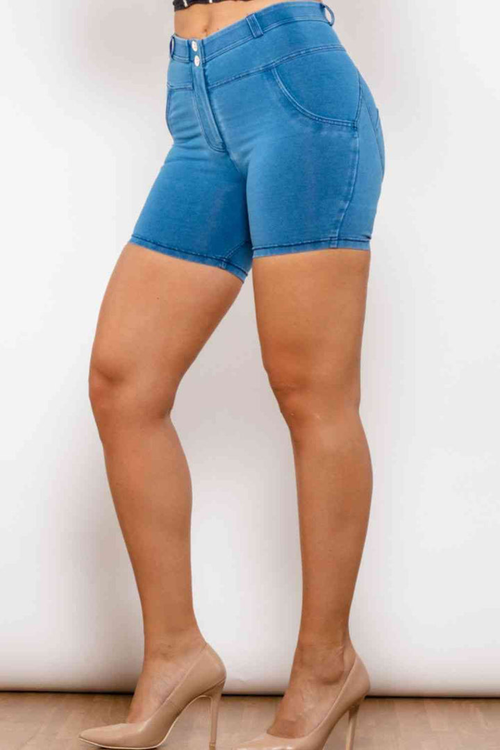 Stilla | Størrelse Knapperede Tætsiddende Denim Shorts