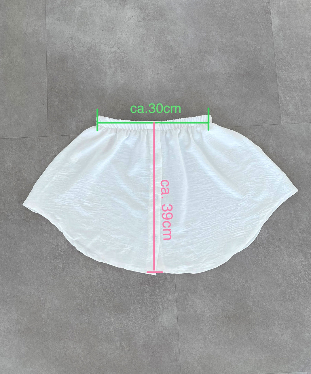 Stilla | Elegant Bluserock Hvid