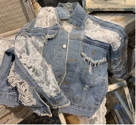Stilla | Blomster Denim-Jakke