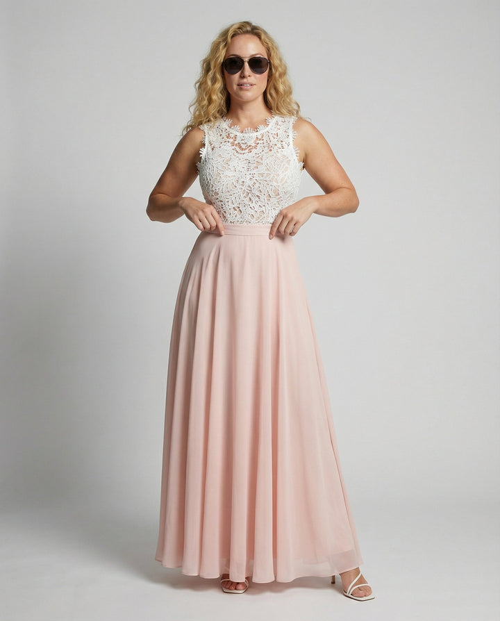 Elegant dame sommerkjole i spids til sommer Skovae