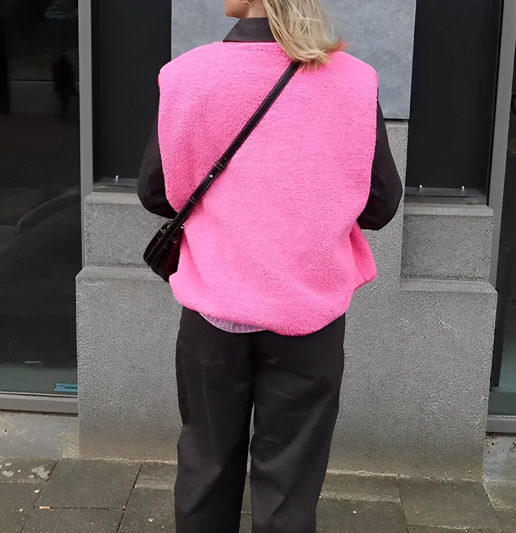 Stilla | Damevest med enkelt knaplukning