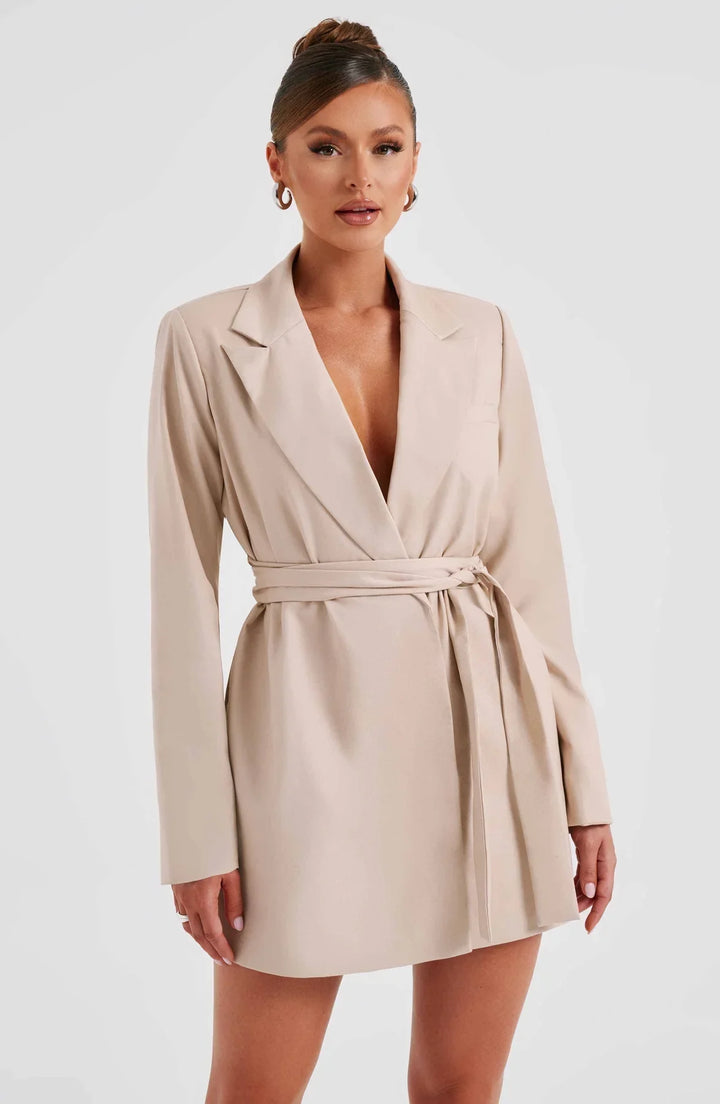 Stilla | Elegante Jakkesætskjole