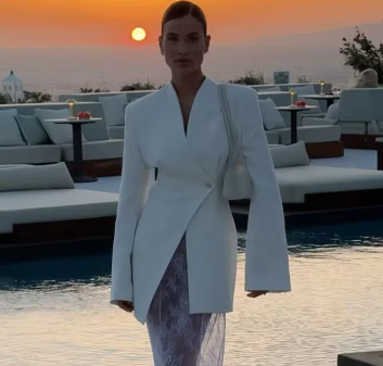 Stilla | Elegant Slimcoat Med En Knap