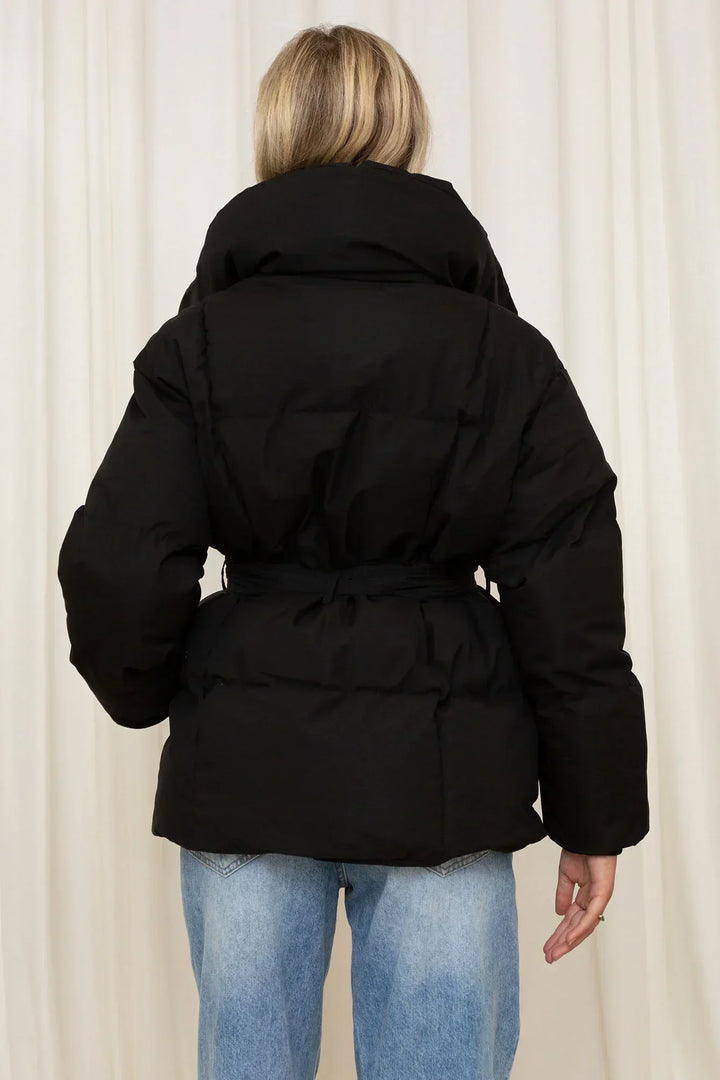 Stilla | Elegant Steppet Frakke