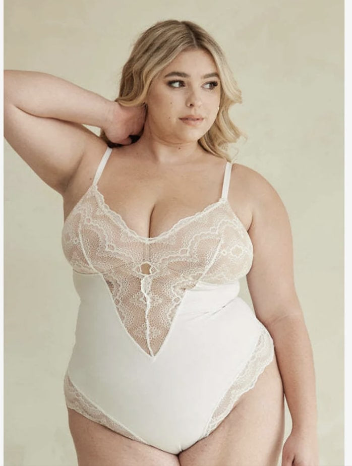 Stilla | En Blonde Gaining Sensuelfit
