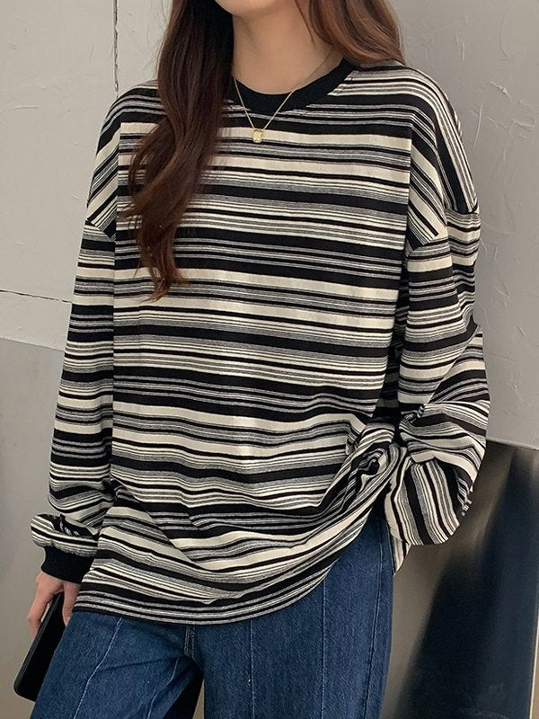 Stilla | Oversized Pullover med Rund Halsudskæring og Striber
