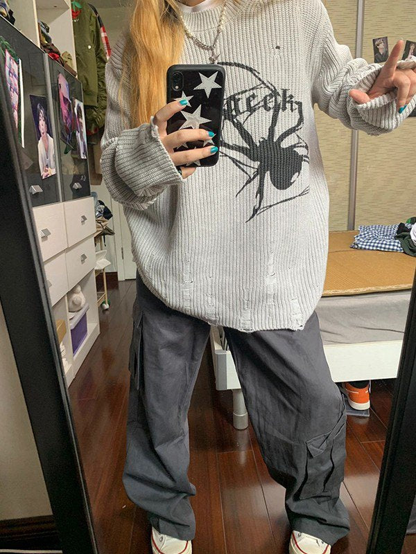 Stilla | Punk Ribbestrikket Sweatshirt med Trykt Edderkop