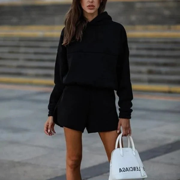 Stilla | Loungewear Sæt Størrelse Kapuzenpullover og Shorts Blød Strik Behagelig Pasform