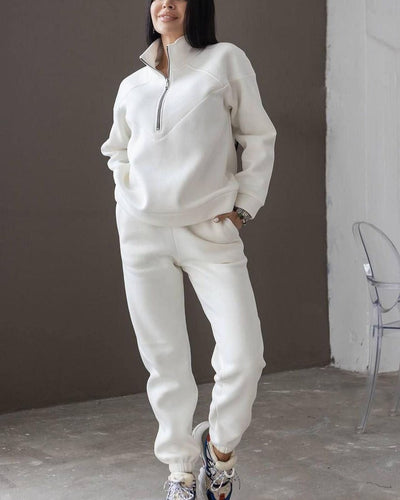 Stilla | Loungewear Sæt Fleece Løs Pasform Hoodie med Halv Lynlås Joggingbukser