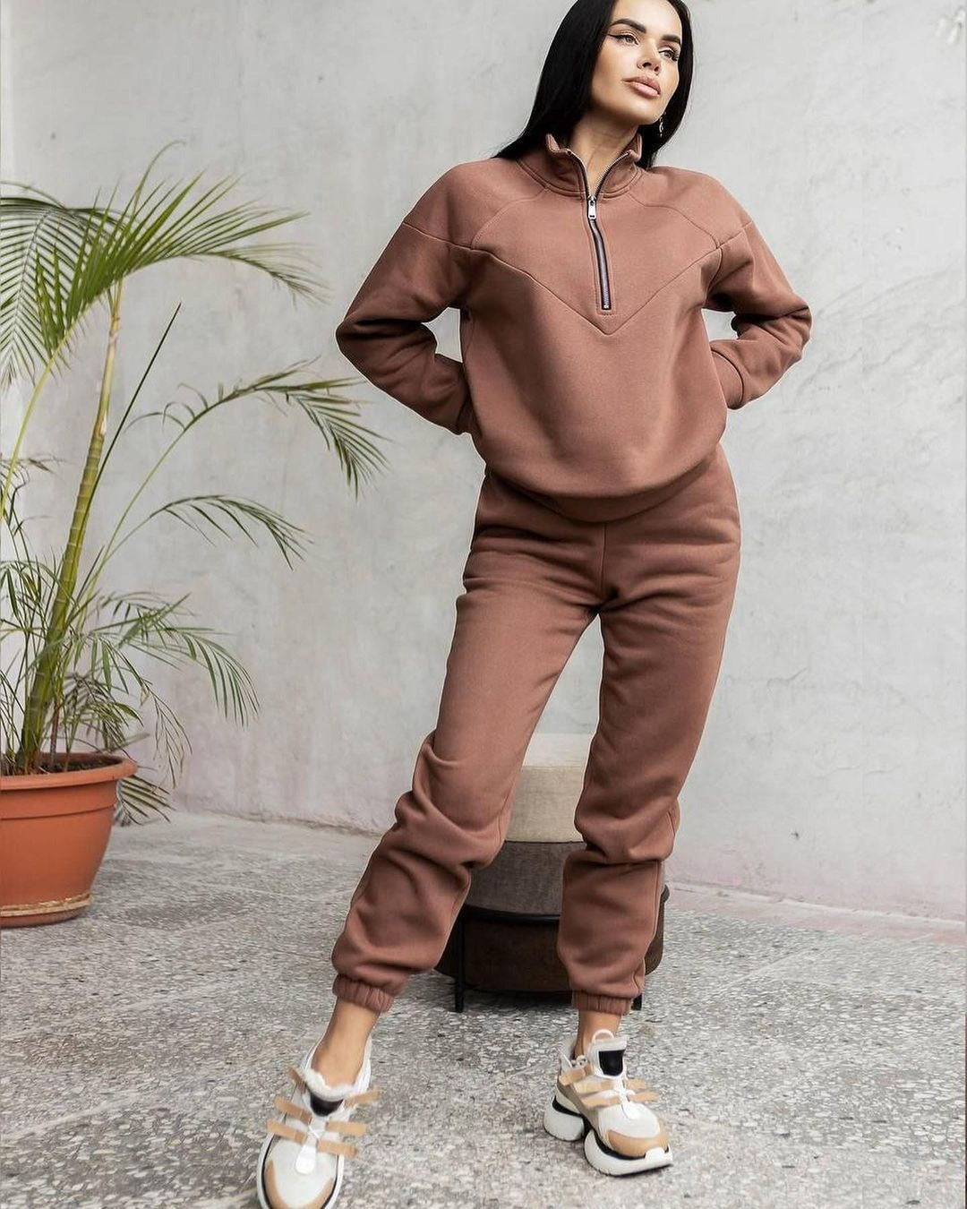 Stilla | Loungewear Sæt Fleece Løs Pasform Hoodie med Halv Lynlås Joggingbukser
