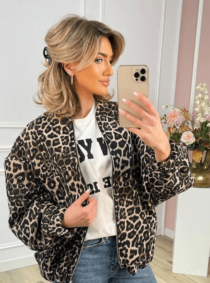 Stilla | Dame Leopard Jakke Trendy & Behagelig